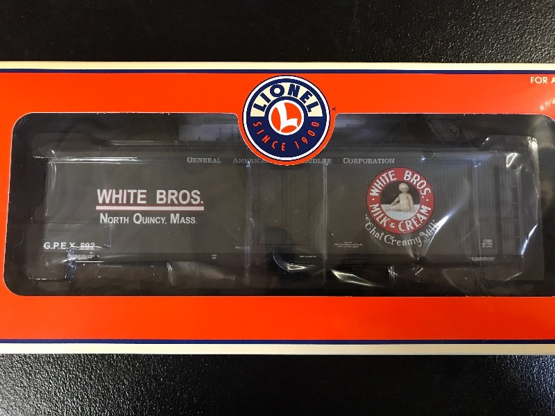 lot 335 image: LIONEL WHITE BROTHERS MILK CAR #892