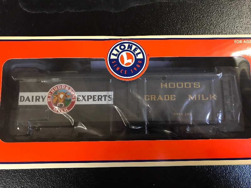 lot 336 image: LIONEL HOODS MILK CAR #504