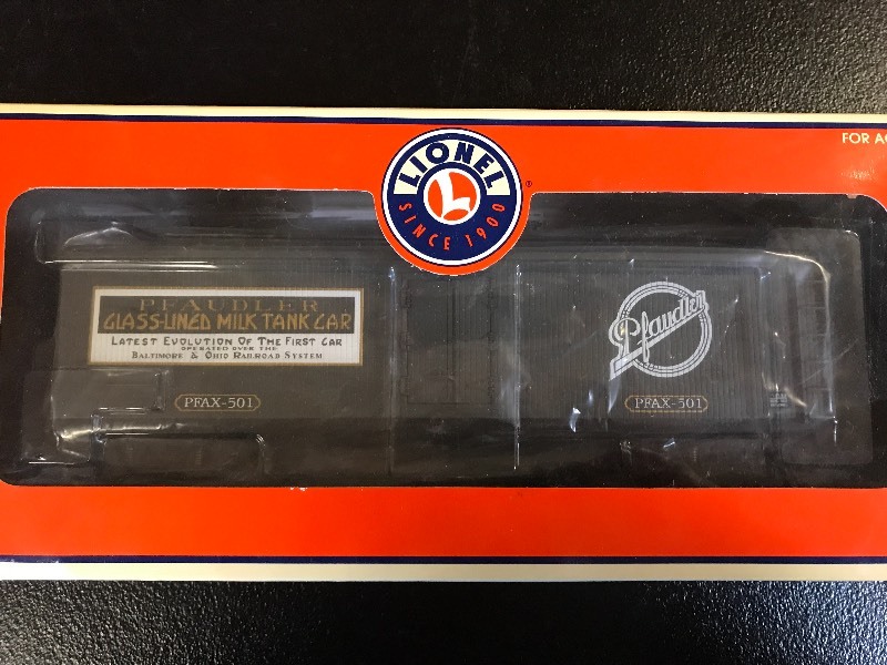 lot 350 image: LIONEL PFAUDLER MILK CAR