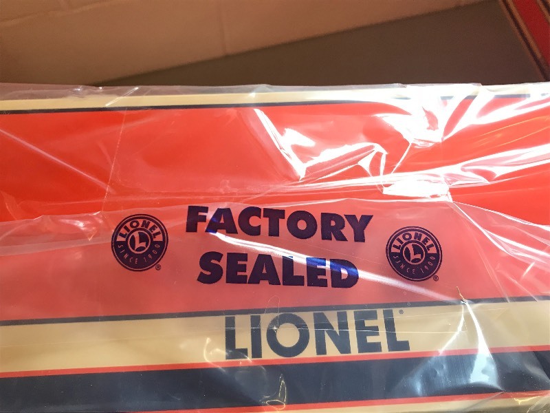 lot 374 image: LIONEL NEW YORK CENTRAL 6 ALUM PASSENGER CAR SET
