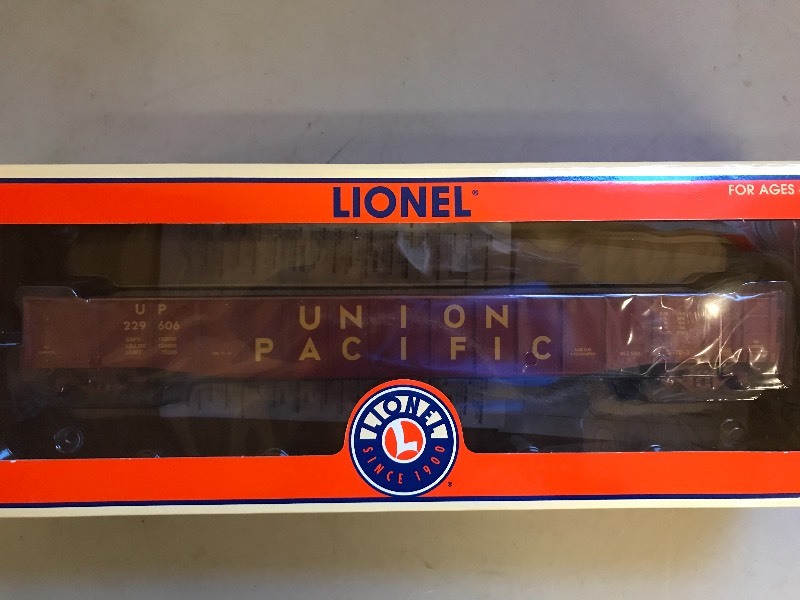 lot 389 image: LIONEL UNION PACIFIC PS-5 SCALE GONDOLA