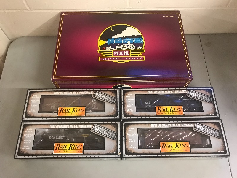lot 436 image: MTH AMERICAN LEGACY FREIGHT TRAIN OUTFIT SET