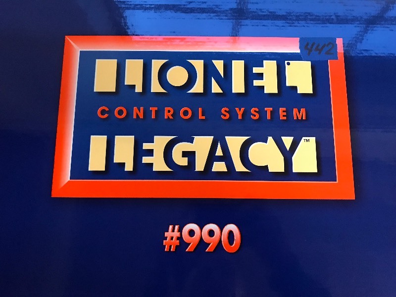 lot 442 image: LIONEL LEGACY CONTROL SYSTEM