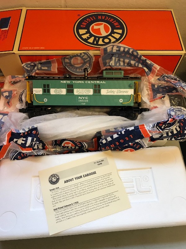 lot 466 image: LIONEL SAFETY WHEREVER CABOOSE