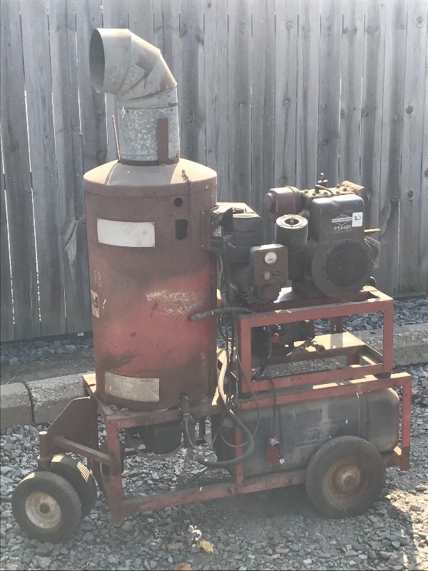 lot 2 image: Hotsy Commercial Pressure Washer