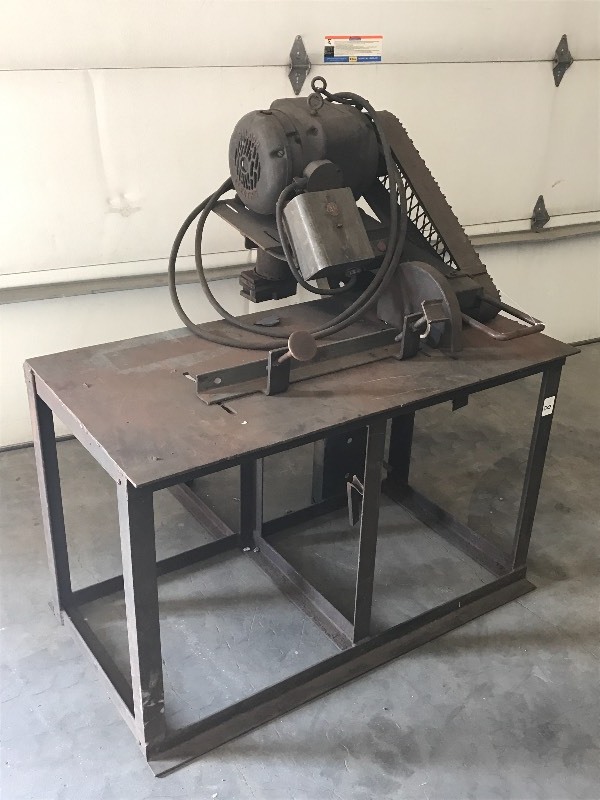 lot 8 image: Commercial Chop Saw