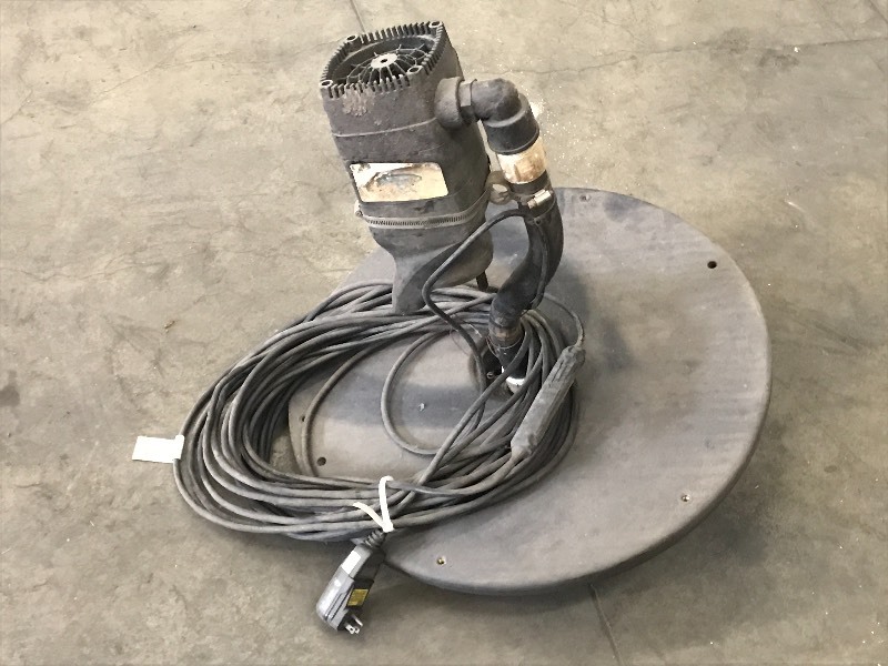 lot 27 image: Pond Aerator