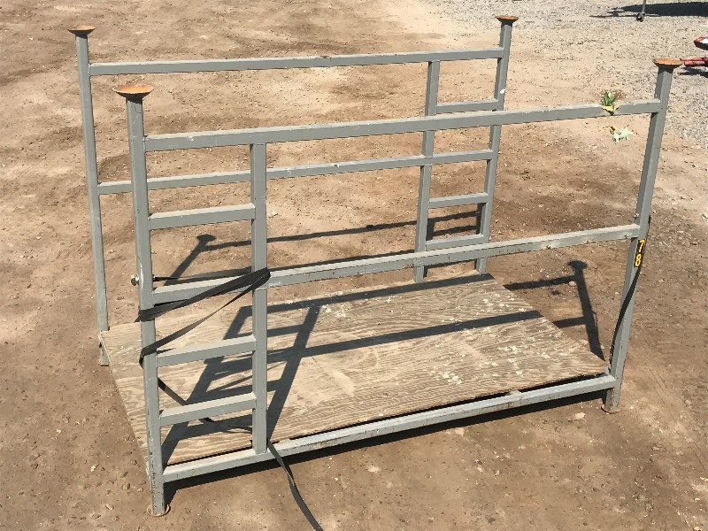 lot 80 image: Commercial Scaffolding Platform