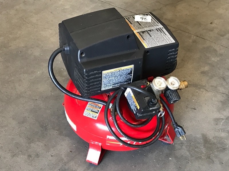 lot 86 image: Porter Cable Air Compressor
