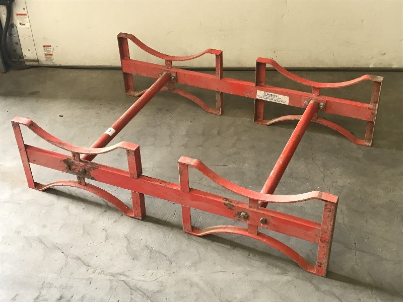 lot 93 image: Barrel Rack