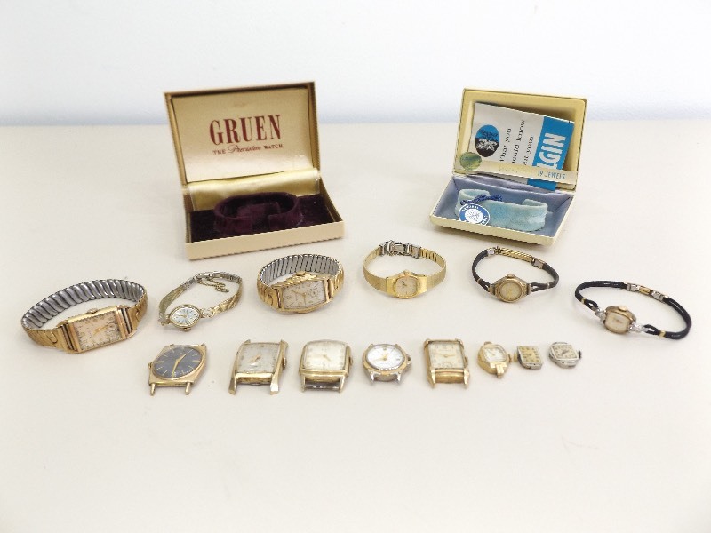 Lot of Vintage Wind Up Bulova etc. Wrist Watches