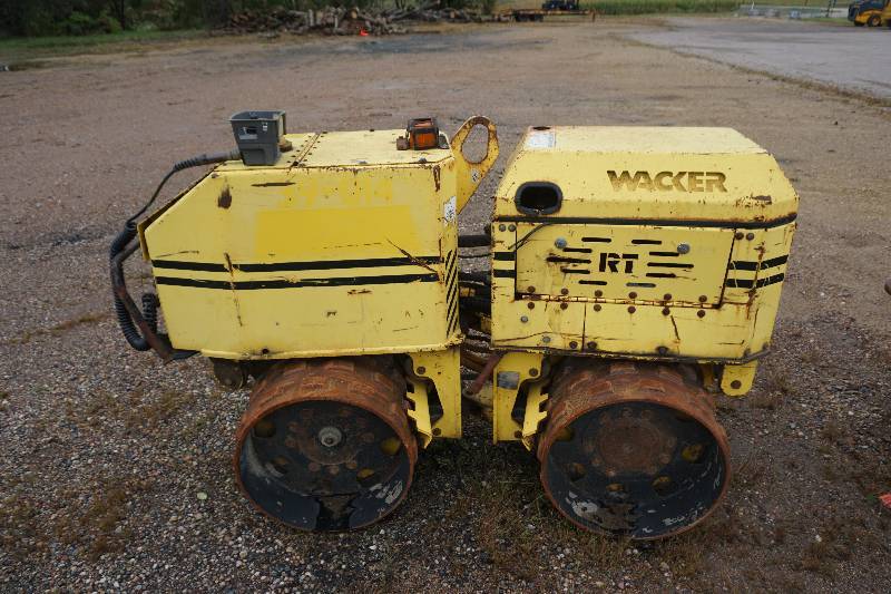 lot 14 image: Wacker Model RT Diesel Powered Vibratory Trench Compactor