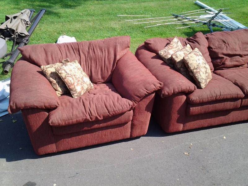 lot 10 image: Over Size Chair And Love Seat Set (BurgundyRedTan Stripe Pattern) In Very Nice Condition