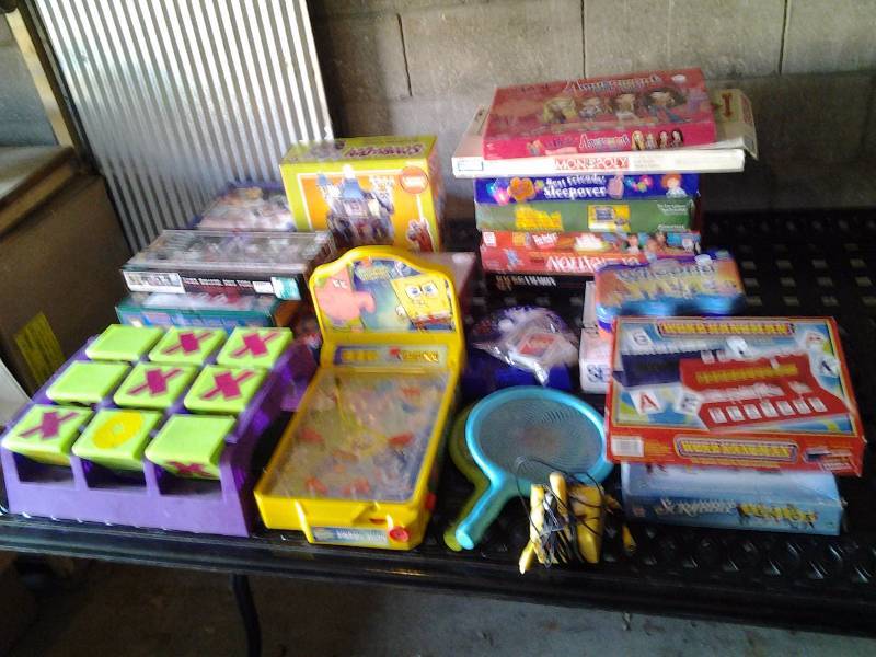 lot 14 image: Large Lot Of Kids Toys, Puzzles, Games