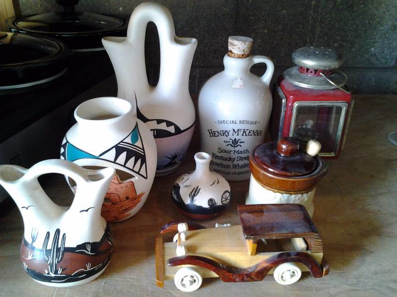 lot 23 image: 4 Pieces Of Signed Pottery-Misc