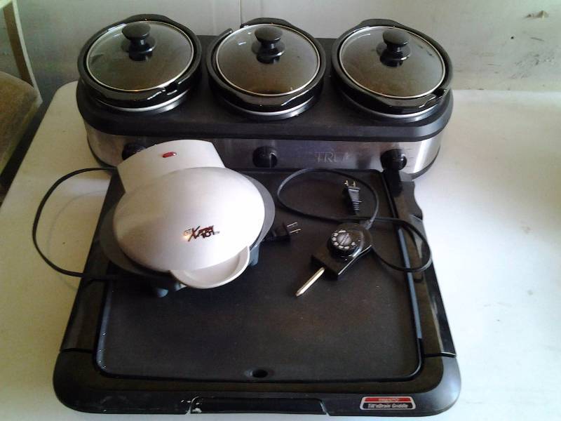 lot 24 image: Tru 3-Place Buffet Slow Cooker, Presto Tilt N Drain Griddle, GT Express 101