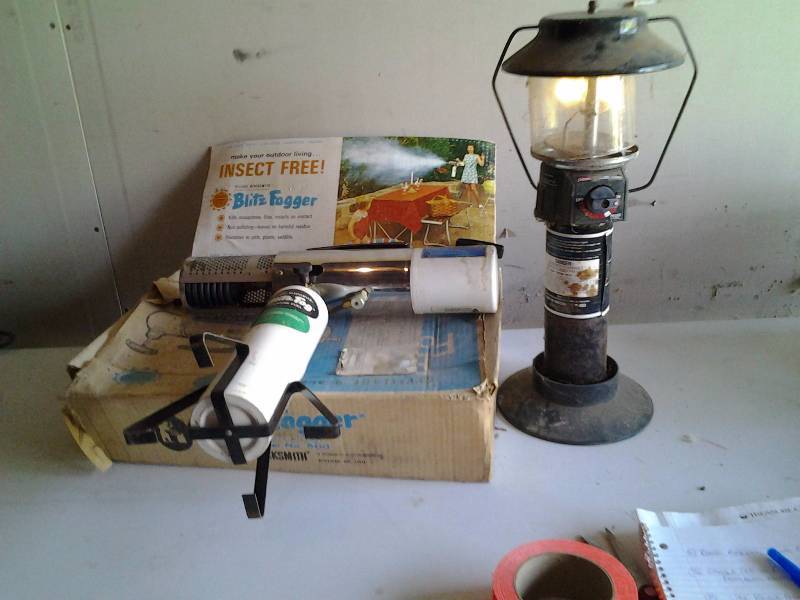 lot 30 image: Coleman Lantern & Blitz Pro Fogger