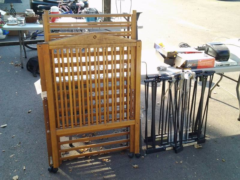 lot 46 image: 2-Baby Gates, 1-Old Crib