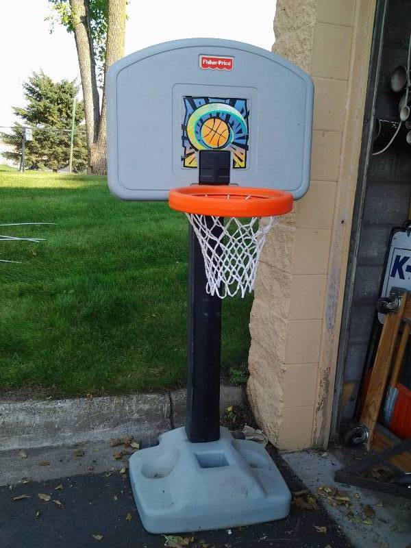 lot 63 image: Fisher-Price Adjustable Basket Ball Hoop