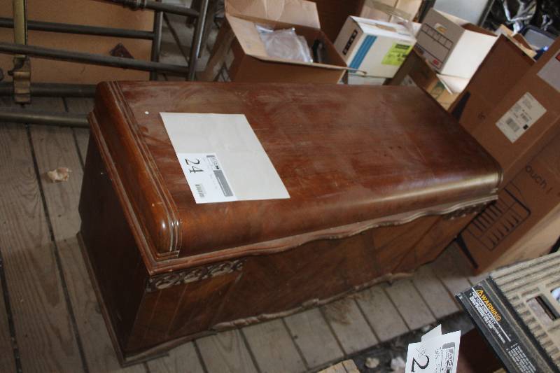 lot 24 image: Cedar Chest