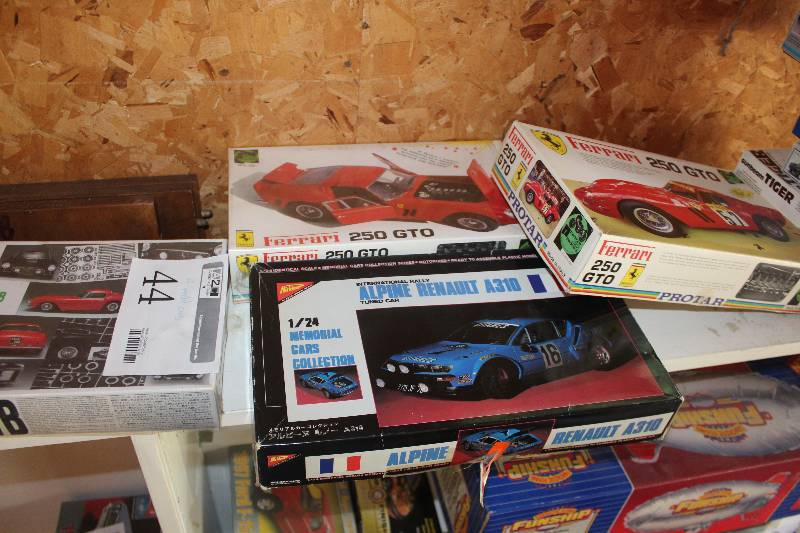 lot 44 image: Lot of (3) 124 Scale Plastic Model Kits Includes High Tech Ferrari 250GT SWB, Alpine Renault A310, Ferrari 250 GTO