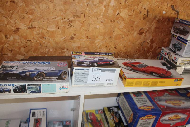 lot 55 image: Lot of (3) Scale Model Kits Includes Shelby American 427 SC Cobra, Revell Datsun 510, Ferrari 250GTO
