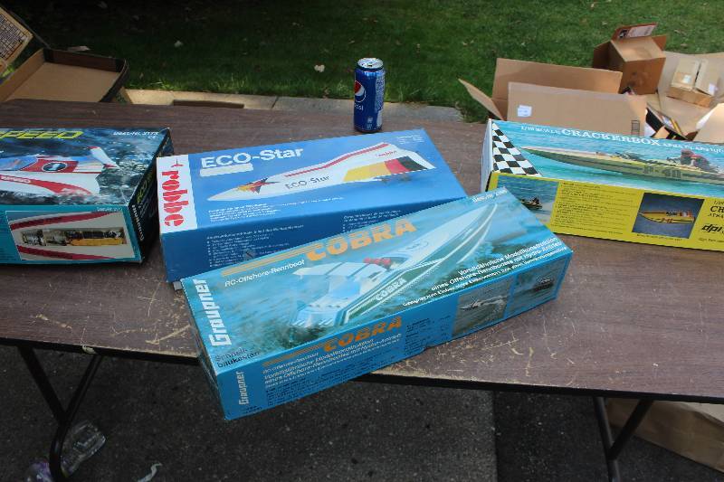lot 80 image: Lot of (4) Radio Control Boats Includes Groupner Eco Speed, Robbe Eco Star, Groupner Cobra, DPI Crackerbox