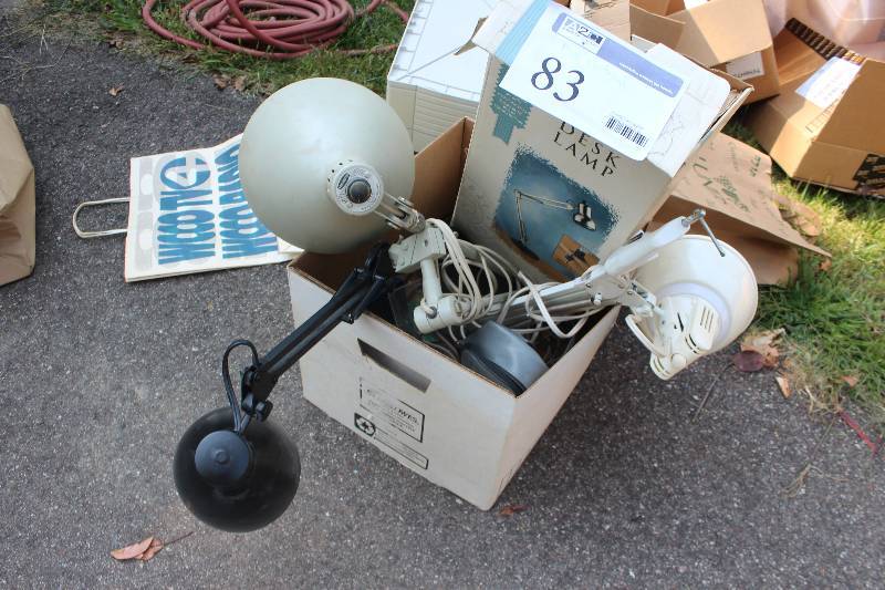 lot 83 image: Desk Lamps