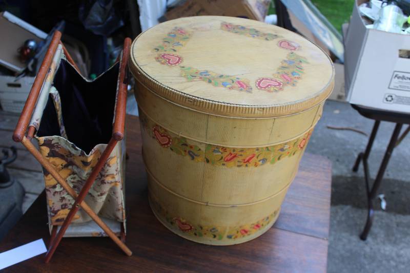 lot 117 image: Sewing & Knitting Baskets