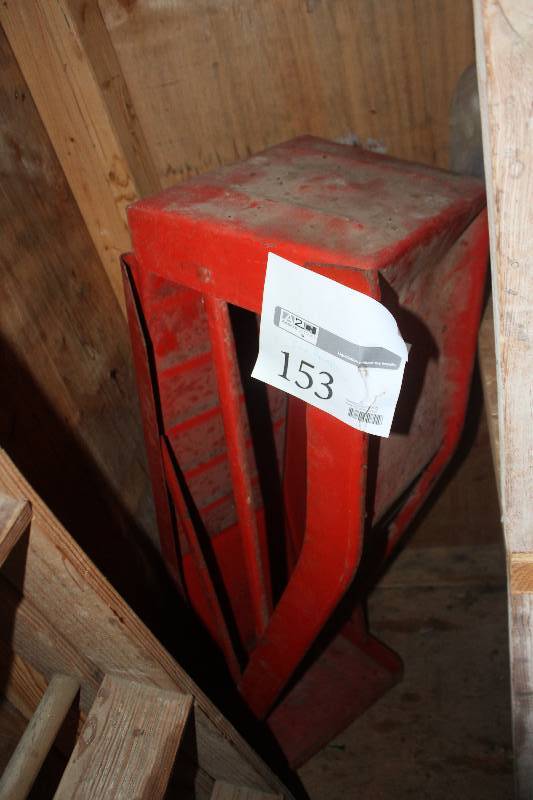 lot 153 image: Car Ramps