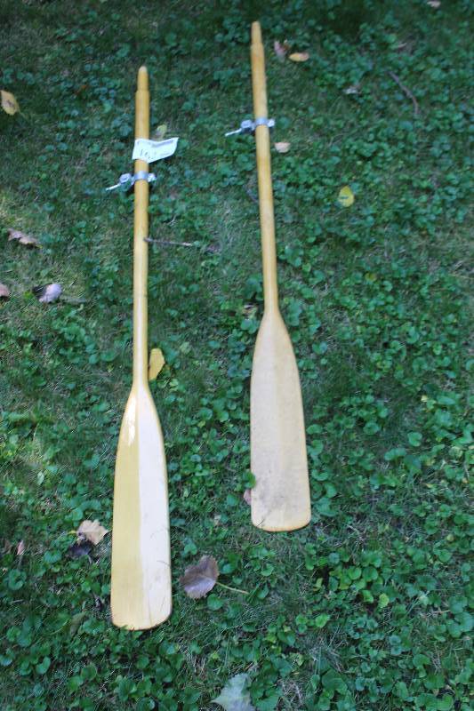 lot 162 image: Lot of (2) Wood Boat Oars