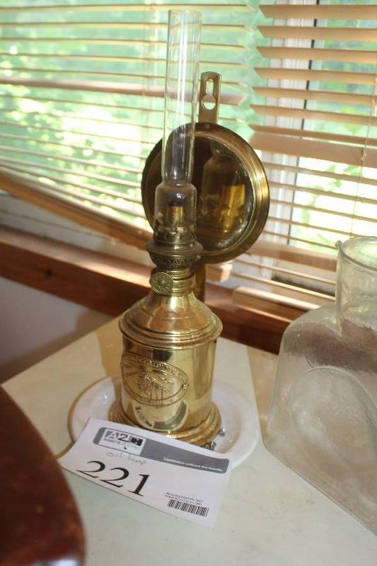 lot 221 image: Oil Table Lamp