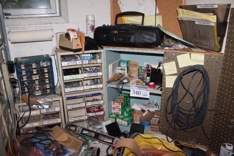 lot 340 image: Drawer Units, Shelves, Parts Organizers, Contents Included