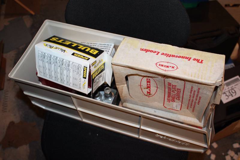 lot 316 image: Bin Lot of Various Gun Reloading Equipment