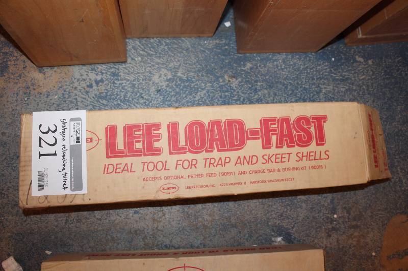 lot 321 image: Lee Load Fast 12GA Shotgun Shell Reloading Turret