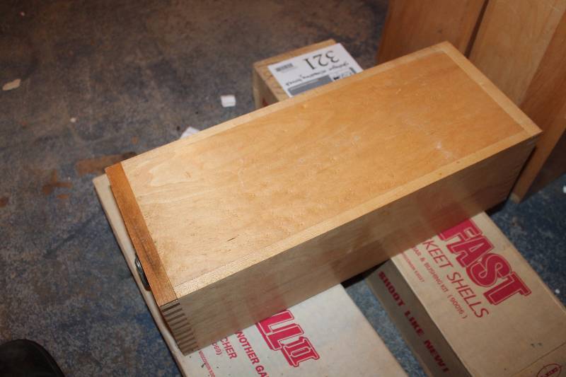 lot 318 image: 1-Stage Gun Ammo Reloading Turret