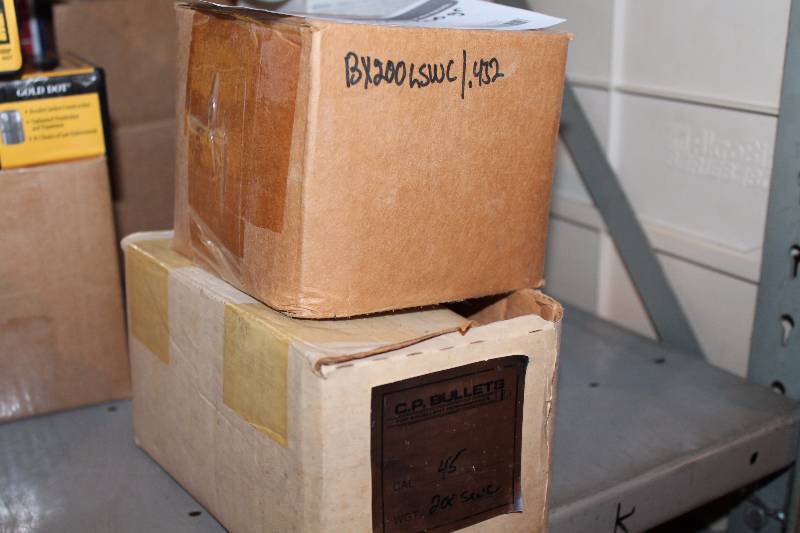 lot 303 image: Lot of (Approximately 1000) Various .45 200gr Rounds Gum Ammo