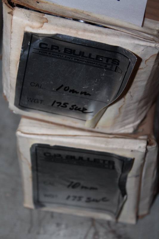lot 299 image: Lot of (Approximately 750) Various 10mm 175gr Uncased Rounds Gum Ammo