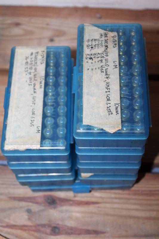 lot 11 image: Lot of (Approximately 450) 10mm Rounds Reloaded Gum Ammo