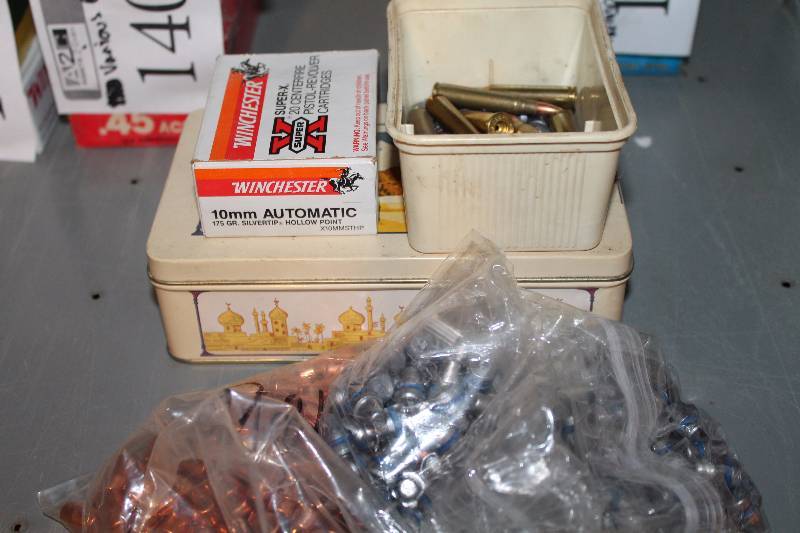lot 371 image: Mixed Lot of Bullets, Ammo