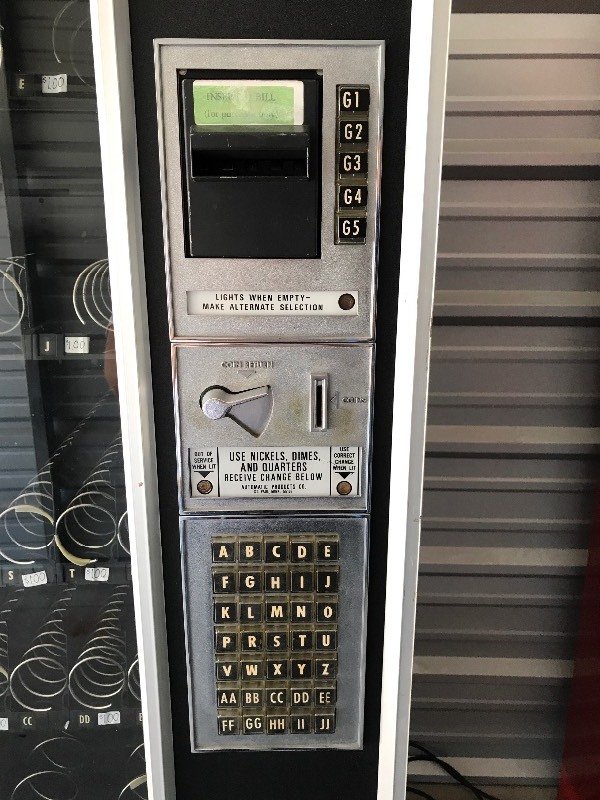 Coil CandySnack Vending Machine