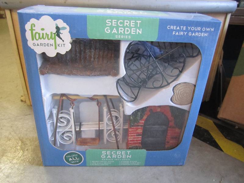 lot 23 image: Fairy Garden Kit Secret Garden Seri...