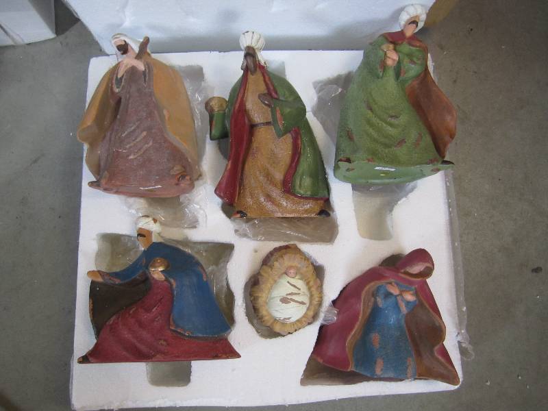 lot 71 image: Lot of 3 - 6pc Nativity Scene Figur...
