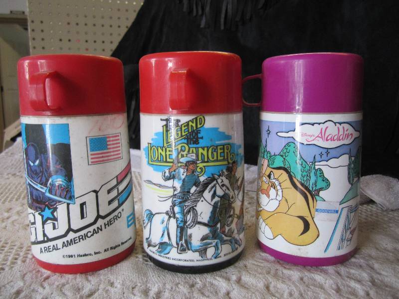 lot 86 image: Lot of 3 Thermoses G.I. Joe The Lon...