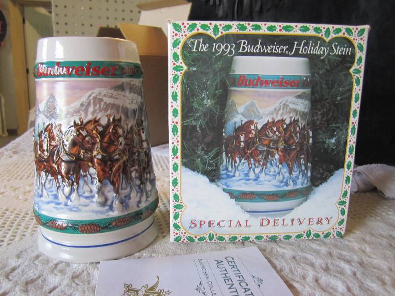 lot 117 image: Budweiser Holiday Stein Special Del...