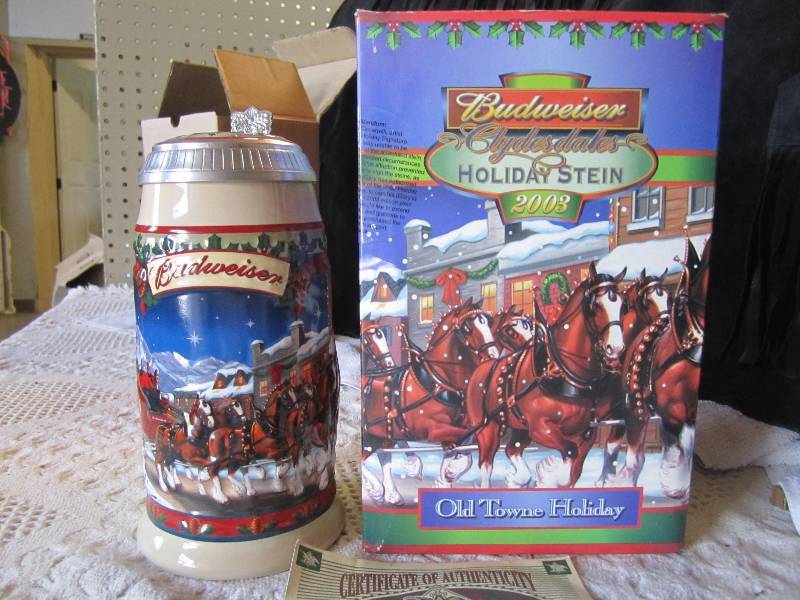 lot 118 image: Budweiser Clydesdales Holiday Stein...