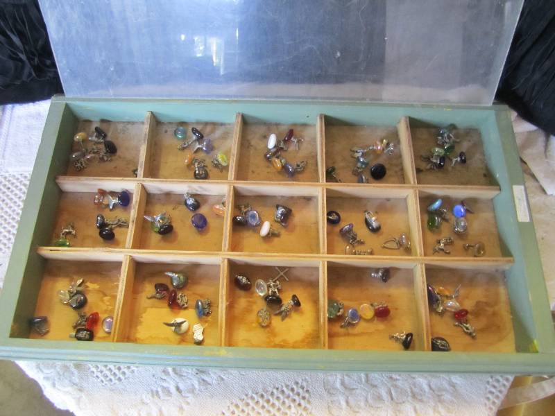 lot 172 image: Miniature Pewter Figures on Stones ...