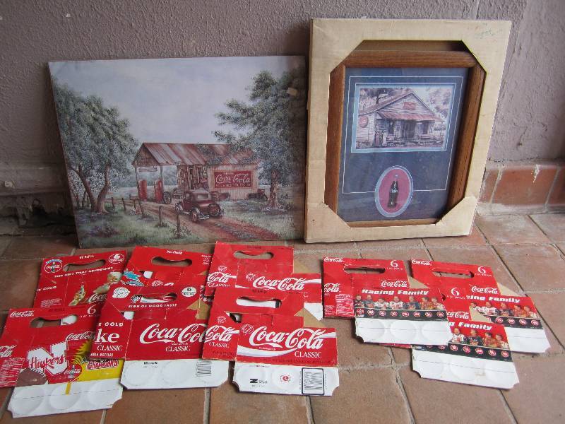 lot 206 image: Lot of Coca-Cola Items See photos....