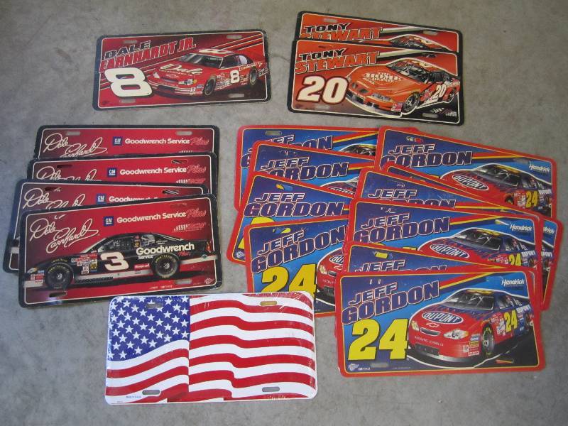 lot 236 image: Lot of 18 Nascar License Plates 6 ...