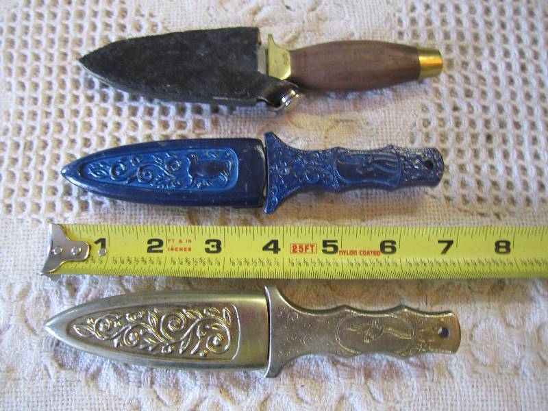lot 259 image: Lot of 3 Boot Knives...